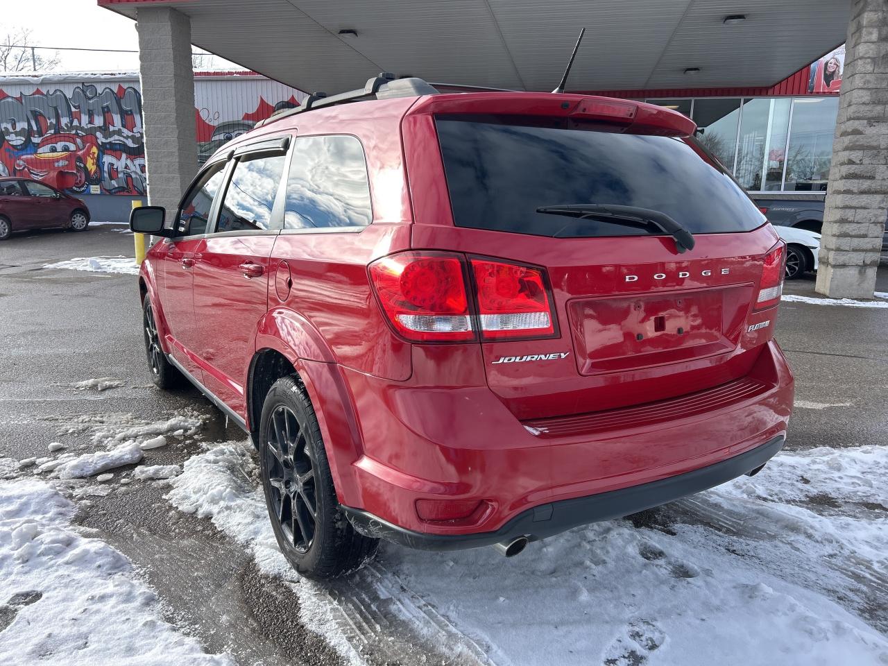 2016 Dodge Journey SXT, 5 PASS, REMOTE START, POWER SEATS! Photo