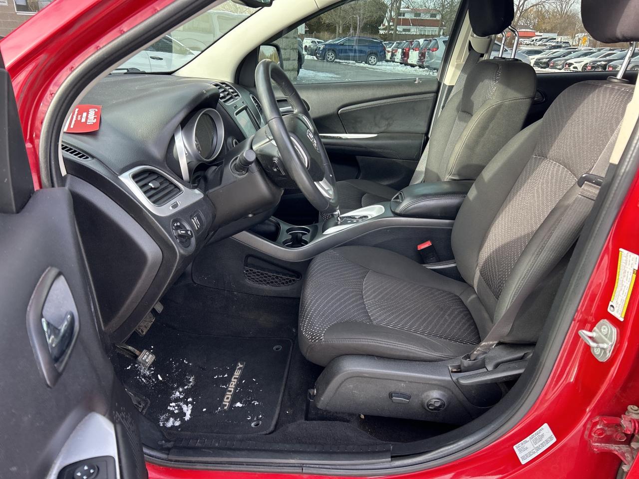 2016 Dodge Journey SXT, 5 PASS, REMOTE START, POWER SEATS! Photo