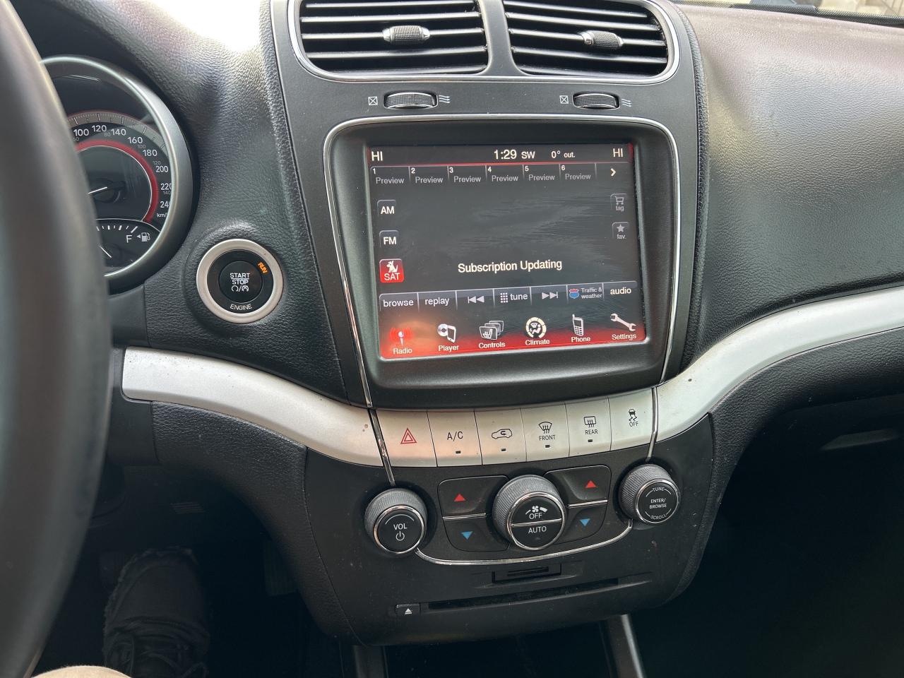 2016 Dodge Journey SXT, 5 PASS, REMOTE START, POWER SEATS! Photo