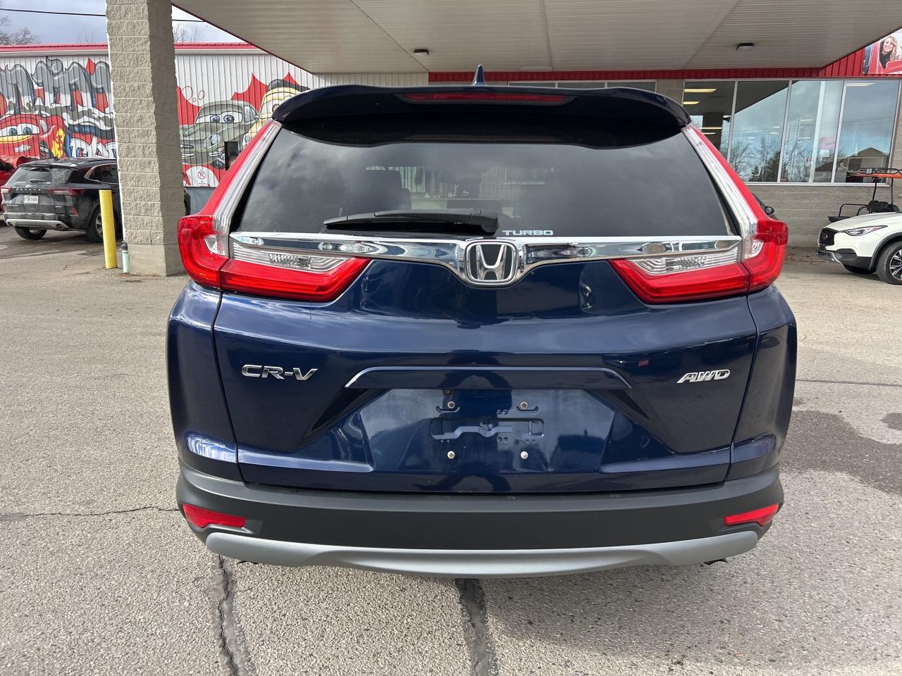 2018 Honda CR-V EX-L AWD, CLEAN CARFAX, HEATED LEATHER, SUNROOF! Photo