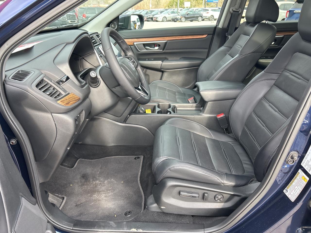 2018 Honda CR-V EX-L AWD, CLEAN CARFAX, HEATED LEATHER, SUNROOF! Photo