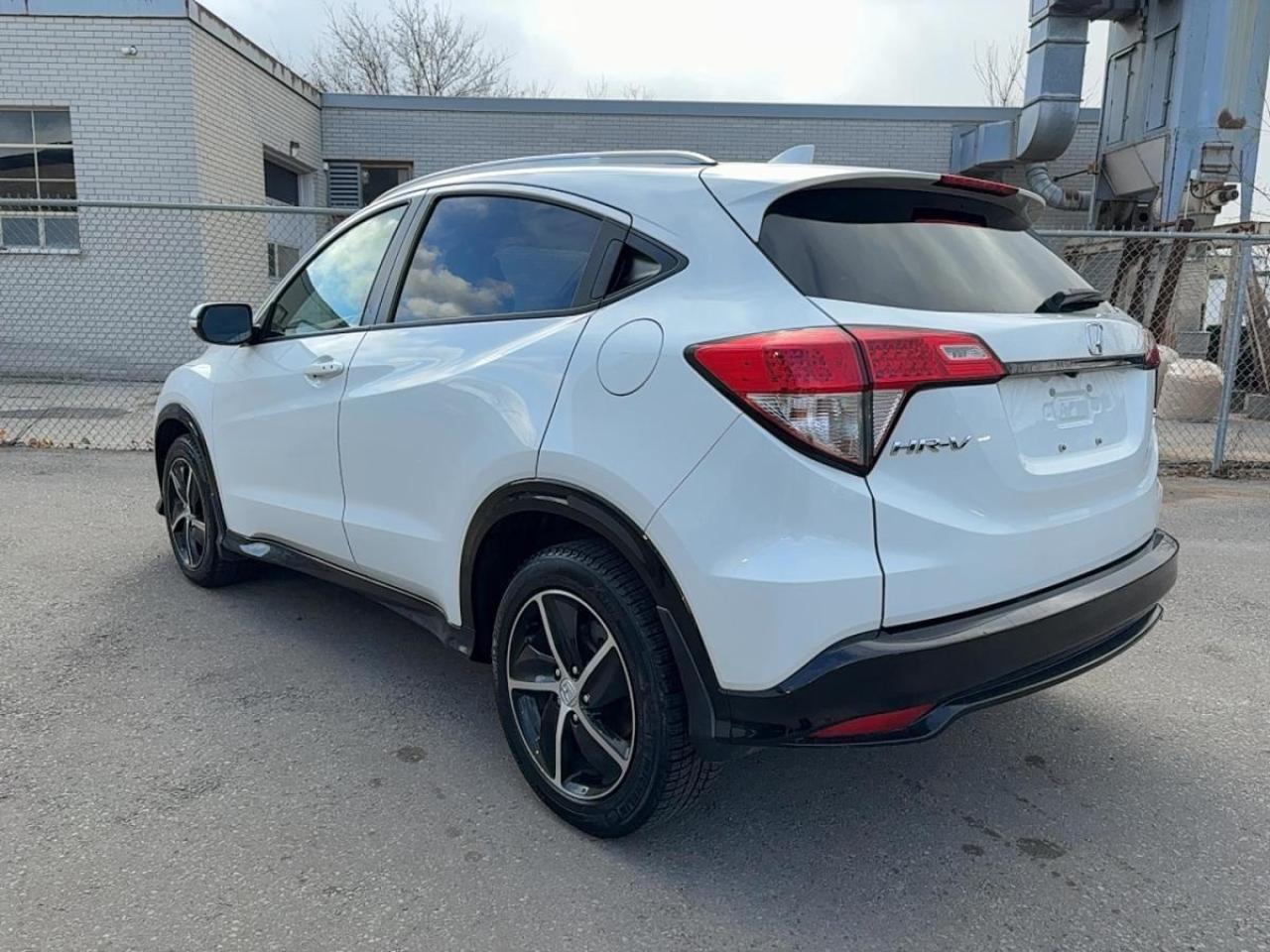 2019 Honda HR-V Sport Photo3