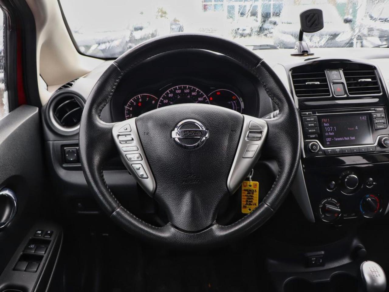 2018 Nissan Versa Note SV Manual  FINANCING AVAILABLE! Photo