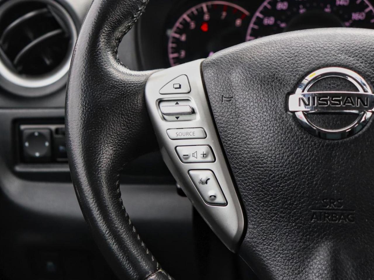 2018 Nissan Versa Note SV Manual  FINANCING AVAILABLE! Photo