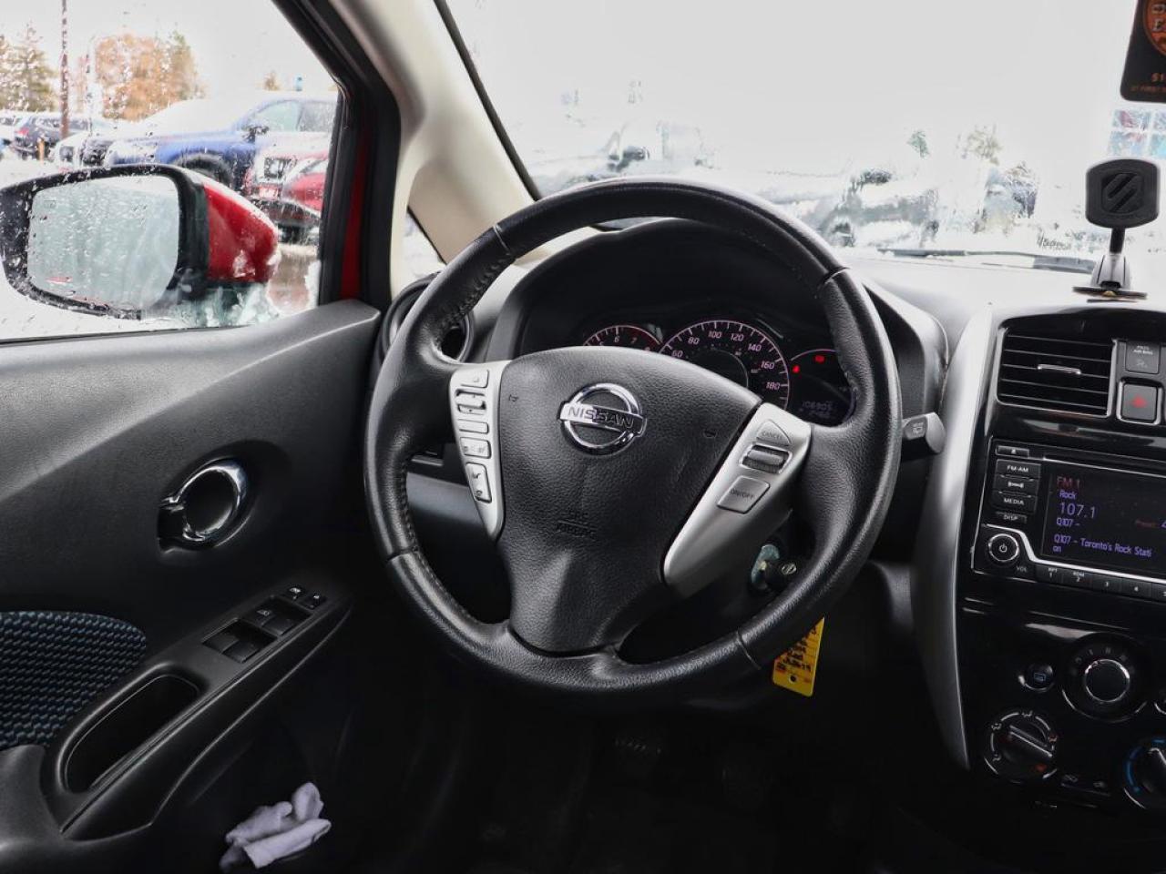 2018 Nissan Versa Note SV Manual  FINANCING AVAILABLE! Photo