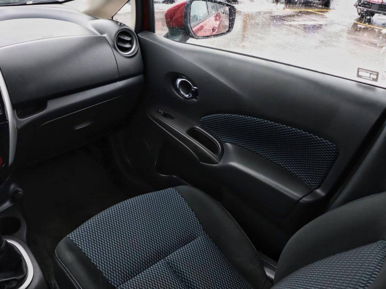 2018 Nissan Versa Note SV Manual  FINANCING AVAILABLE! Photo