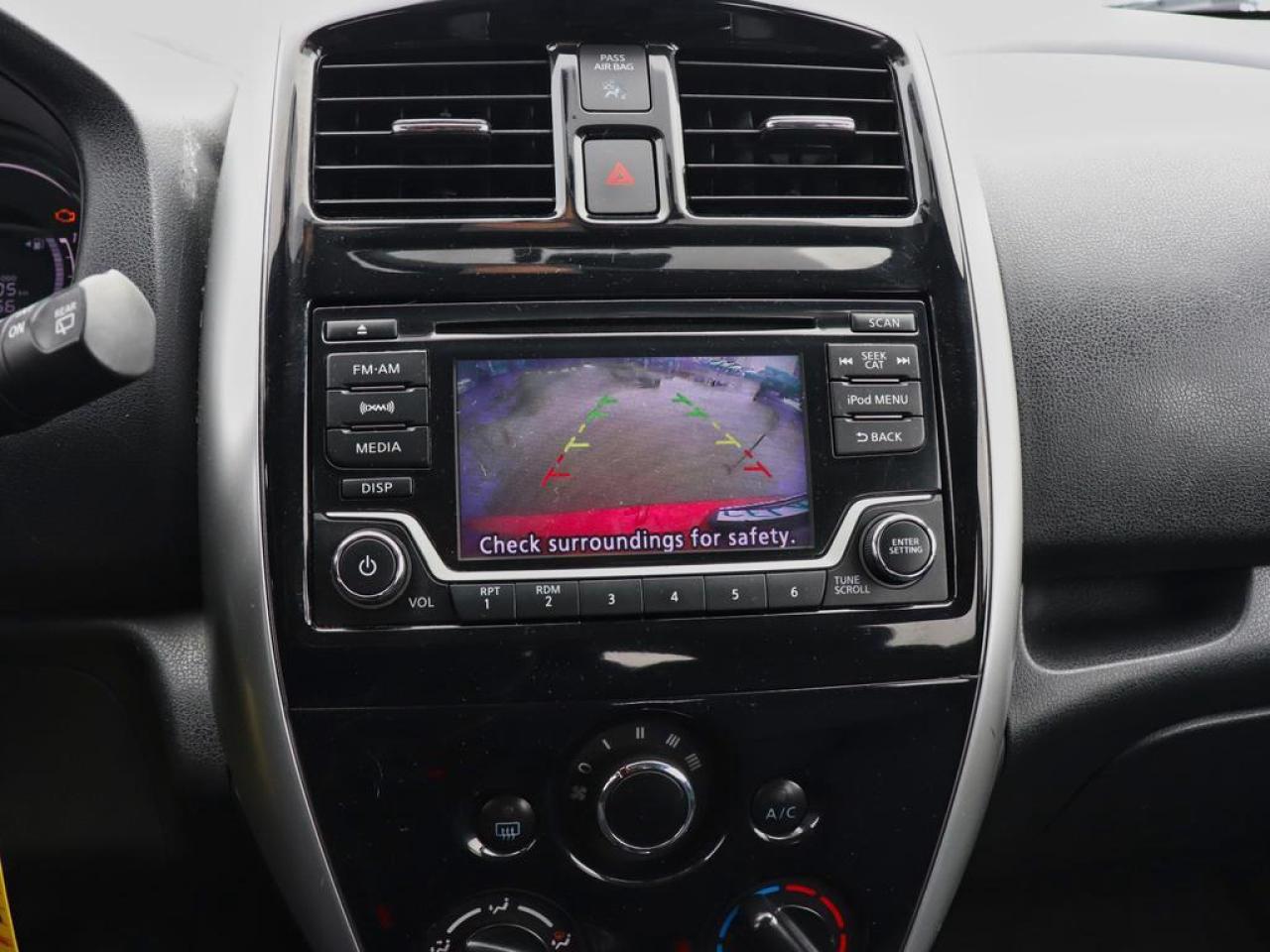 2018 Nissan Versa Note SV Manual  FINANCING AVAILABLE! Photo