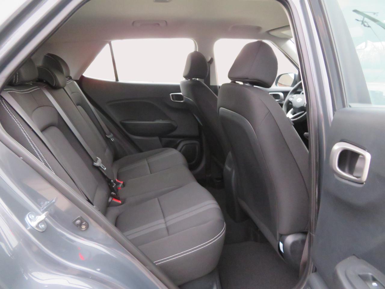 2025 Hyundai Venue Preferred IVT Photo