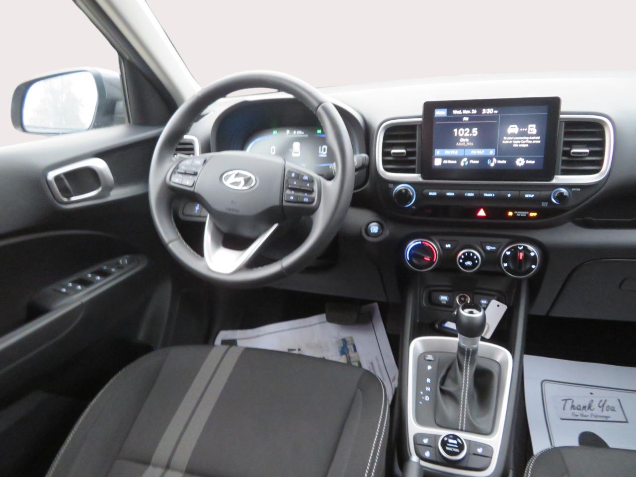 2025 Hyundai Venue Preferred IVT Photo