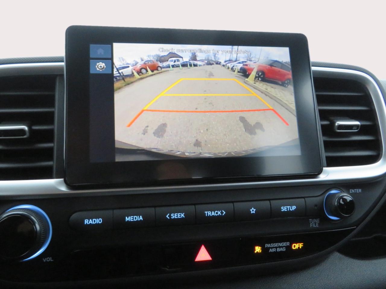 2025 Hyundai Venue Preferred IVT Photo