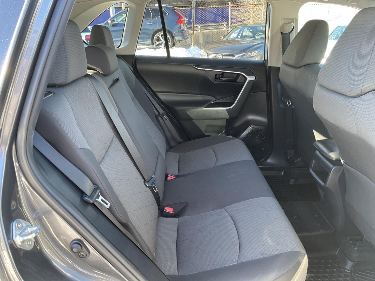 2021 Toyota RAV4 LE AWD - BACK-UP CAM! BSM! SAFETY SENSE! Photo