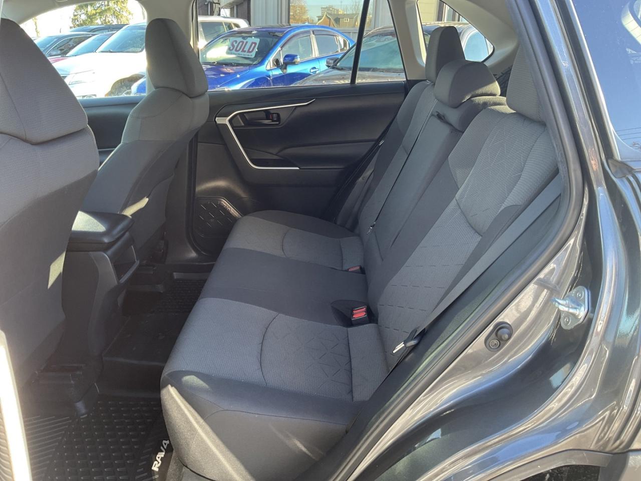 2021 Toyota RAV4 LE AWD - BACK-UP CAM! BSM! SAFETY SENSE! Photo