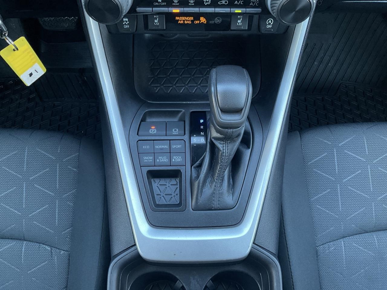 2021 Toyota RAV4 LE AWD - BACK-UP CAM! BSM! SAFETY SENSE! Photo