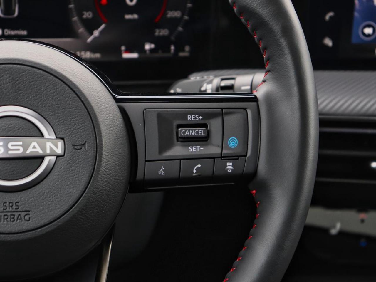 2025 Nissan Kicks SR  LOW KM, SR PREMIUM PACKAGE, BOSE! Photo