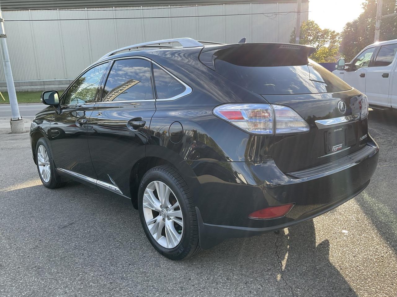 2011 Lexus RX 450h AWD - LTHR! HUD! NAV! BACK-UP CAM! DVD! Photo4