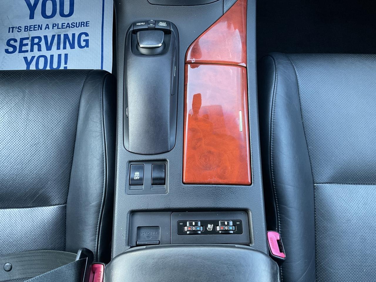 2011 Lexus RX 450h AWD - LTHR! HUD! NAV! BACK-UP CAM! DVD! Photo