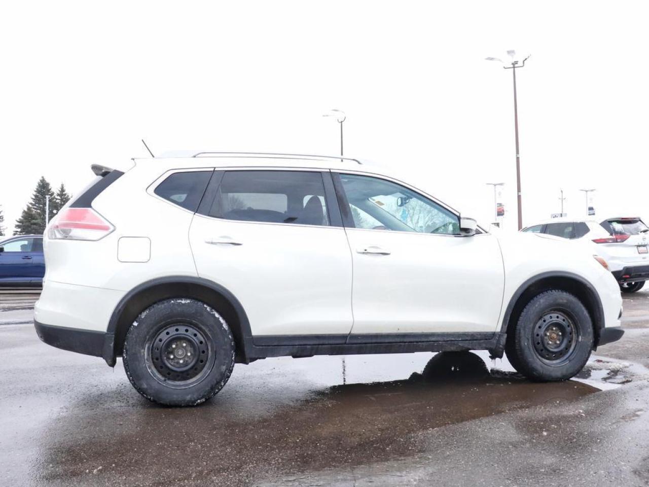2016 Nissan Rogue SL  - Navigation -  Leather Seats Photo