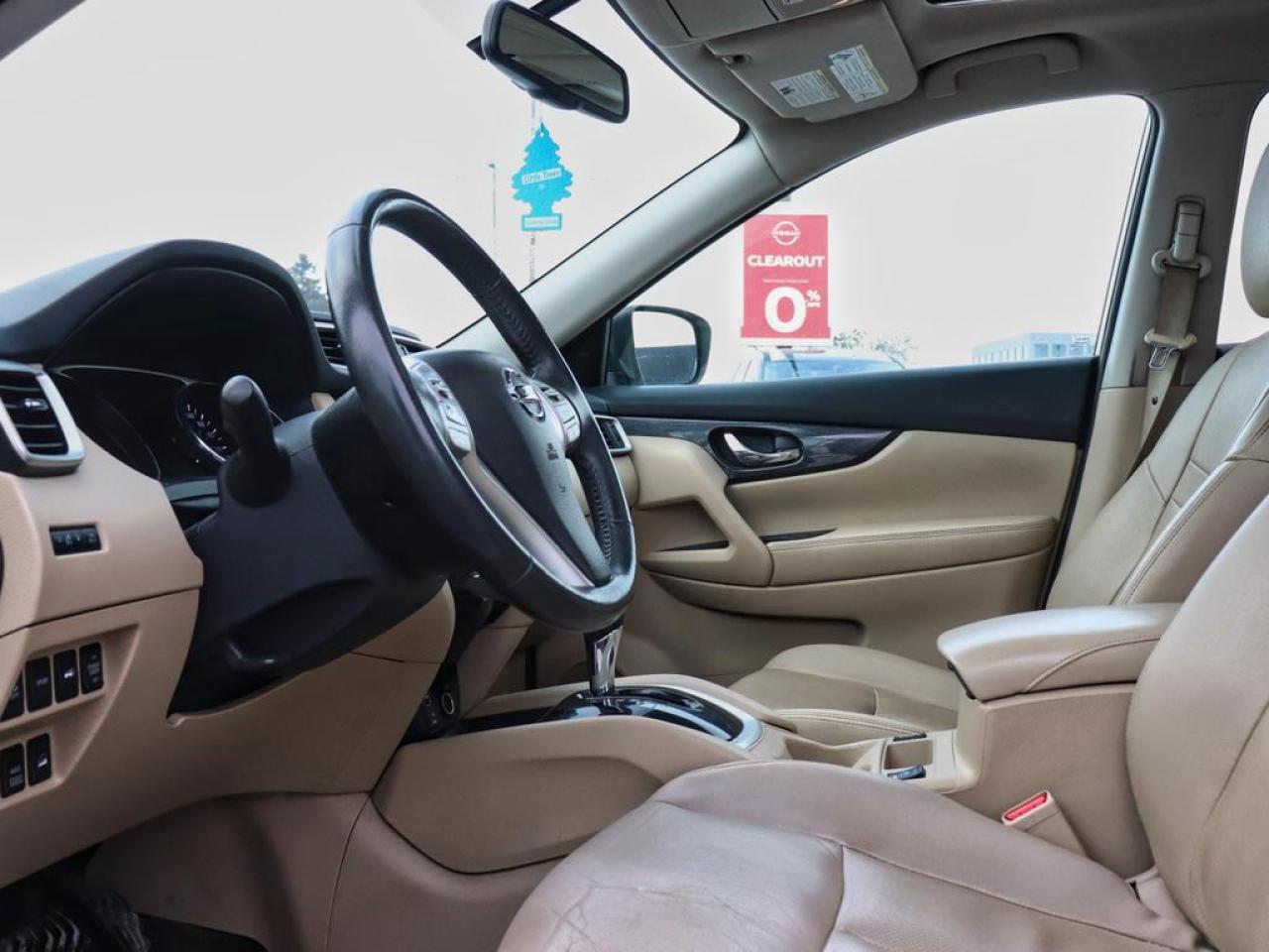 2016 Nissan Rogue SL  - Navigation -  Leather Seats Photo