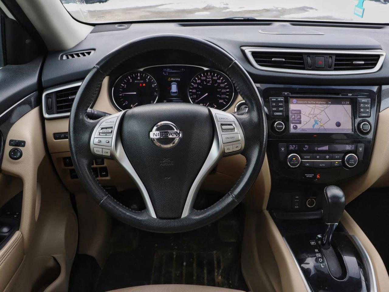 2016 Nissan Rogue SL  - Navigation -  Leather Seats Photo