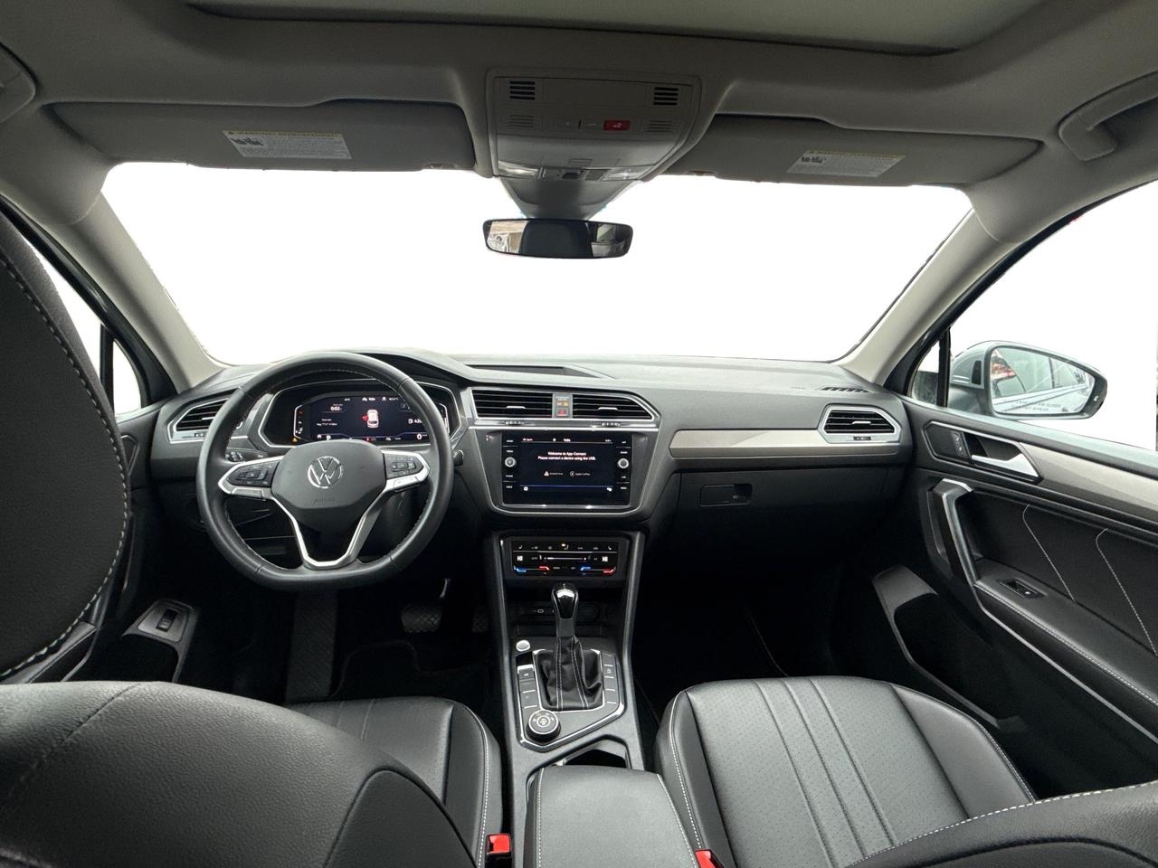 2024 Volkswagen Tiguan AWD HEATED SEAT REMOTE START WE FINANCE ALL CREDIT Photo