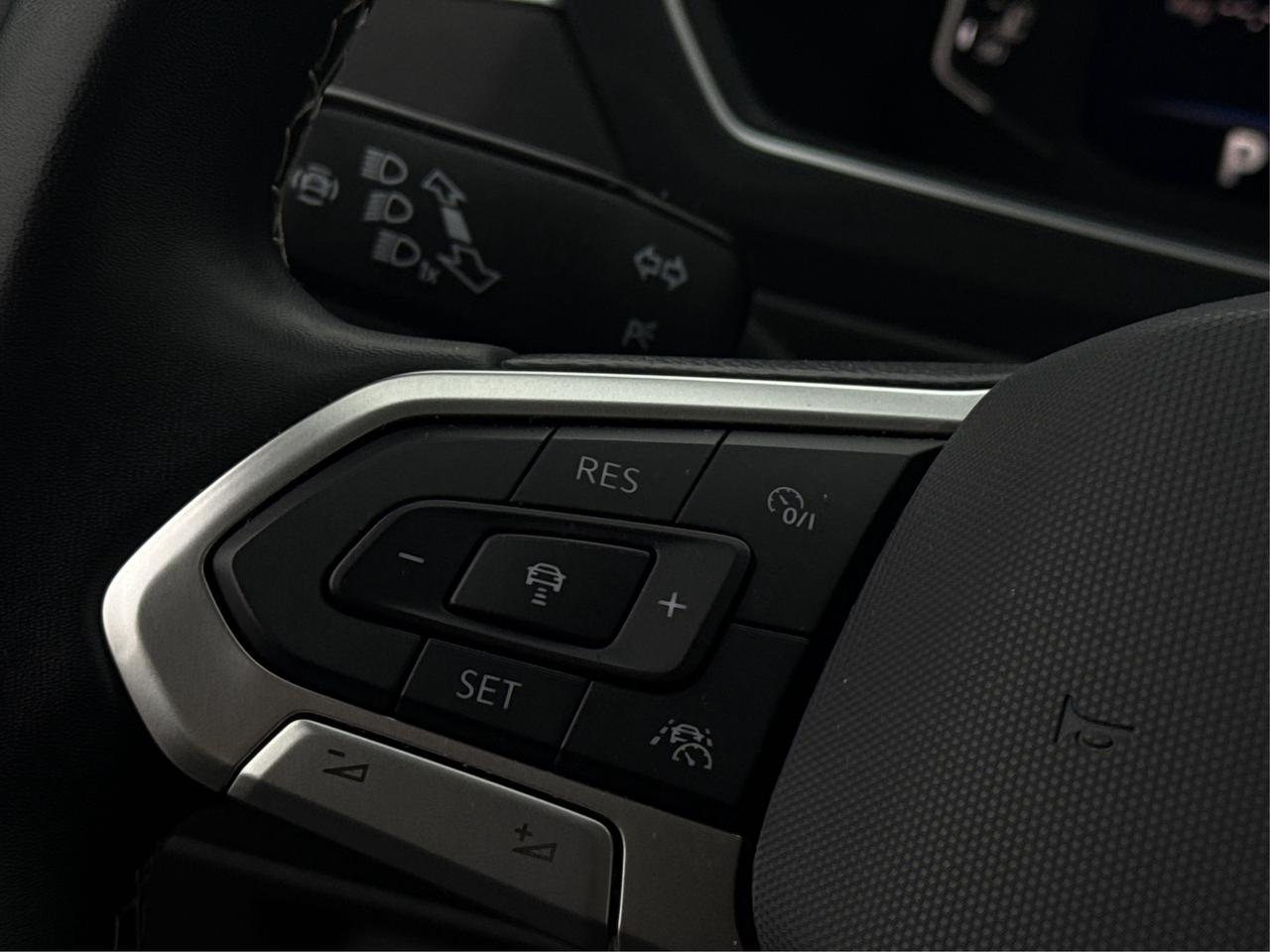 2024 Volkswagen Tiguan AWD HEATED SEAT REMOTE START WE FINANCE ALL CREDIT Photo