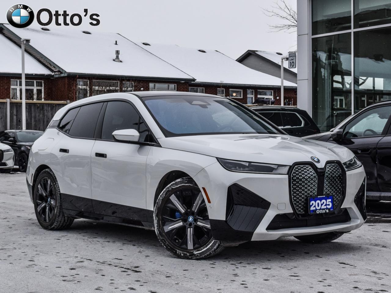 2025 BMW iX xDrive40 Photo0