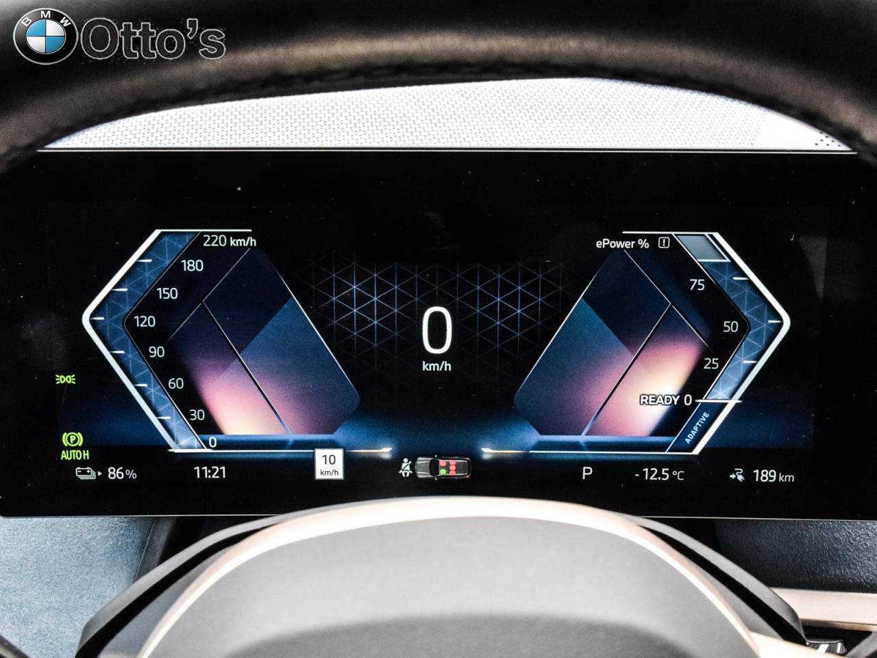 2025 BMW iX xDrive40 Photo