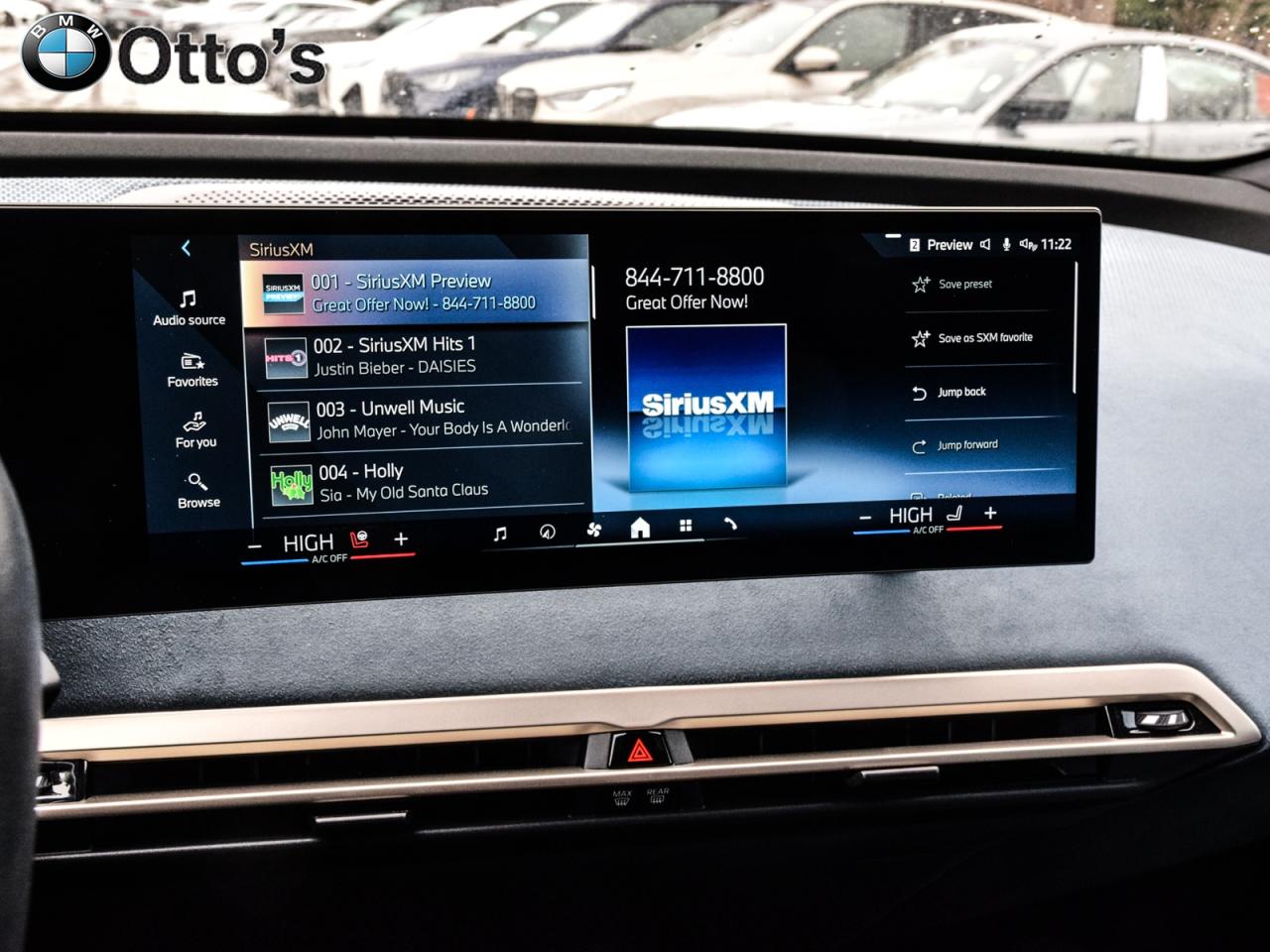 2025 BMW iX xDrive40 Photo