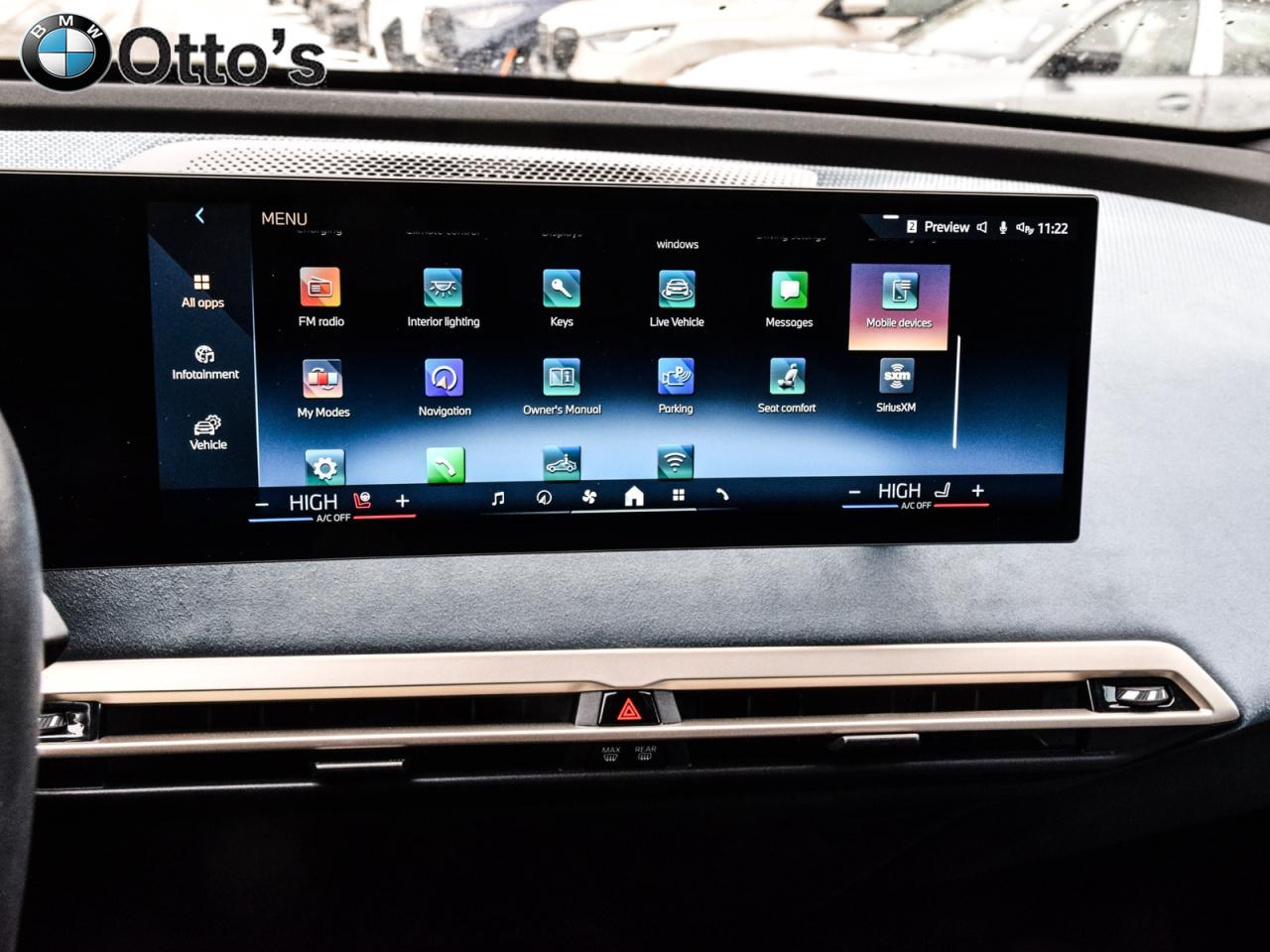 2025 BMW iX xDrive40 Photo