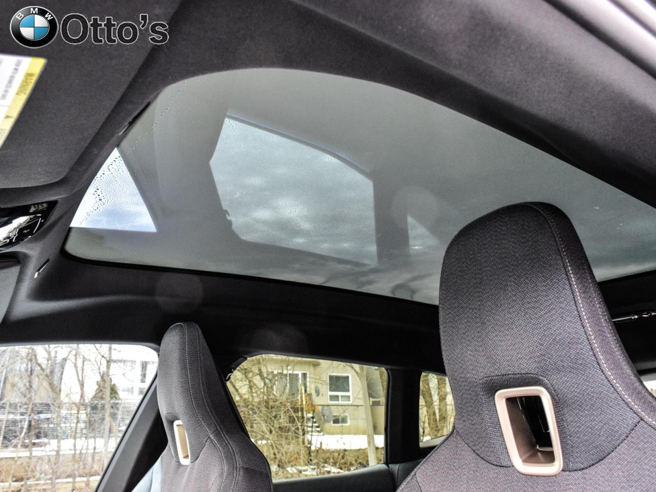 2025 BMW iX xDrive40 Photo