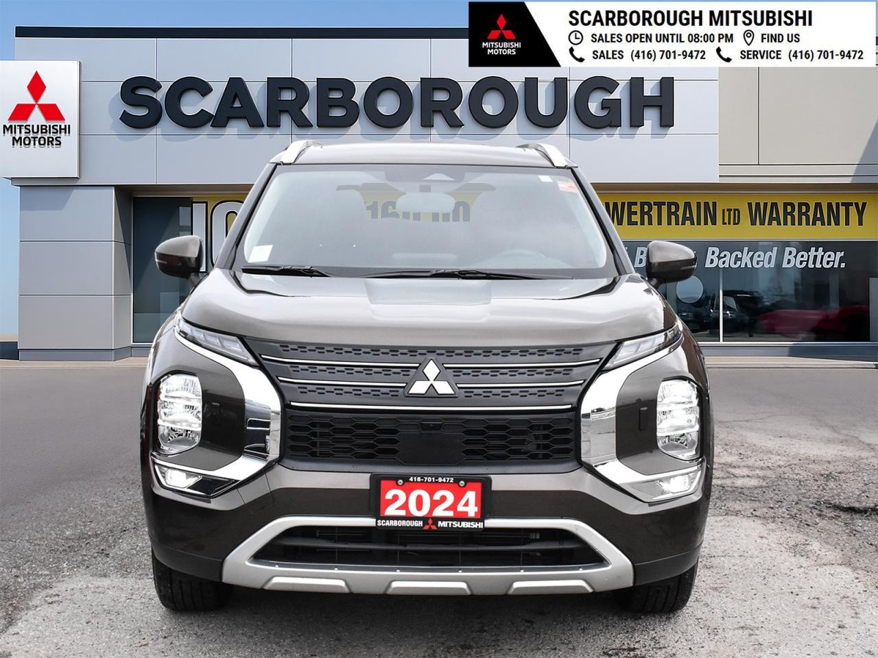 2024 Mitsubishi Outlander AWD Heated Seats Rear Camera Bluetooth Pano roof Photo2