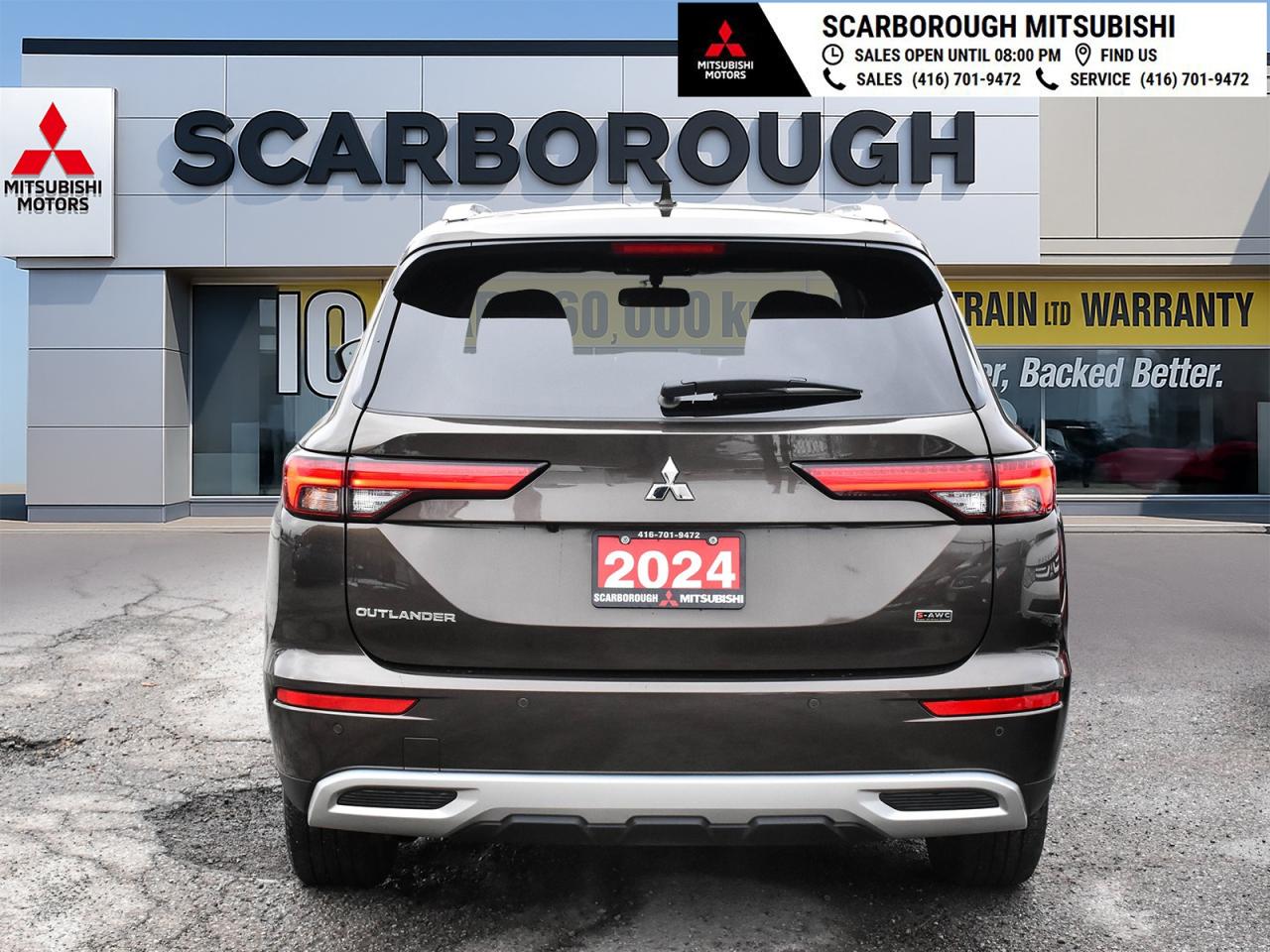 2024 Mitsubishi Outlander AWD Heated Seats Rear Camera Bluetooth Pano roof Photo