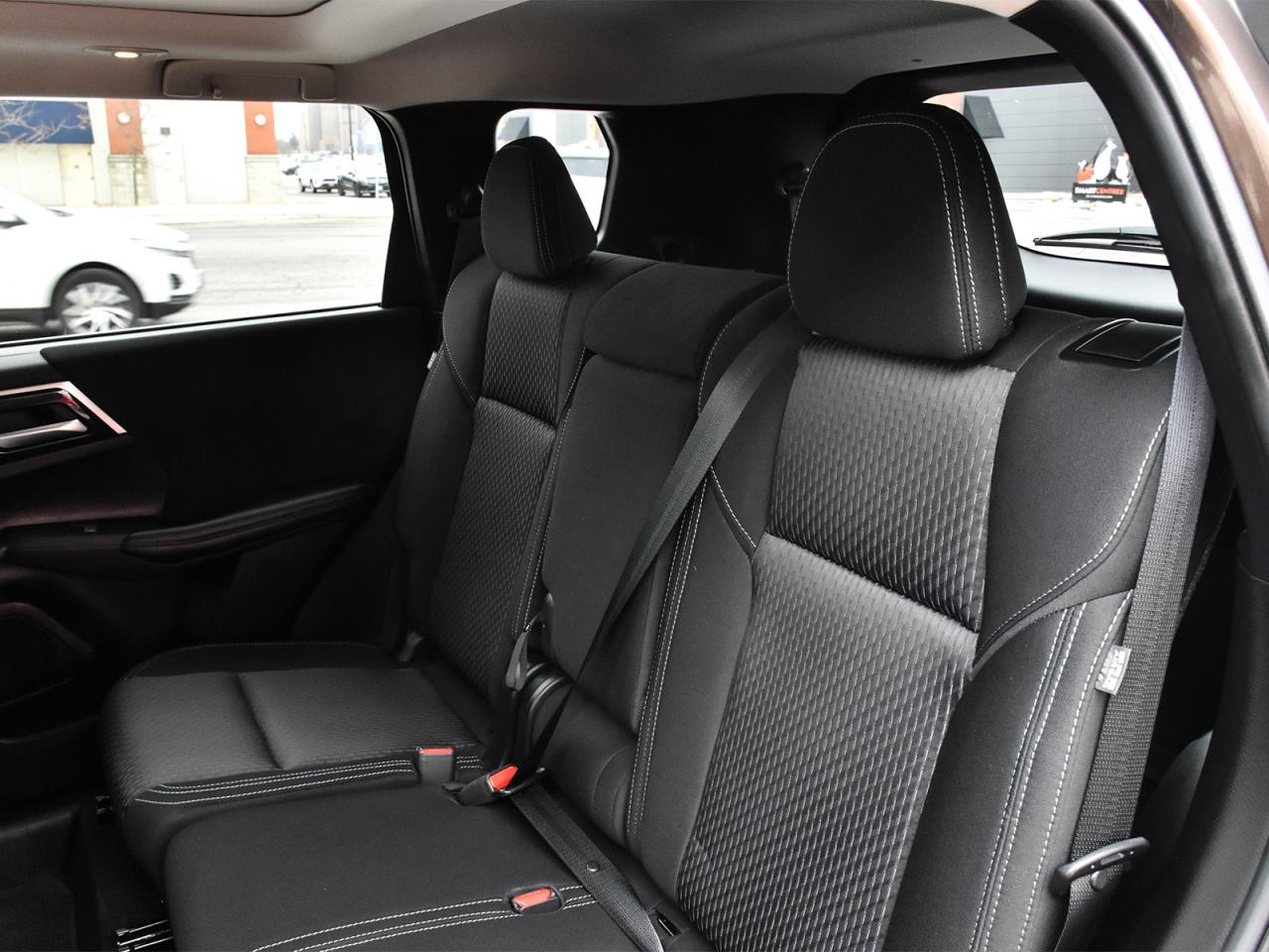 2024 Mitsubishi Outlander AWD Heated Seats Rear Camera Bluetooth Pano roof Photo