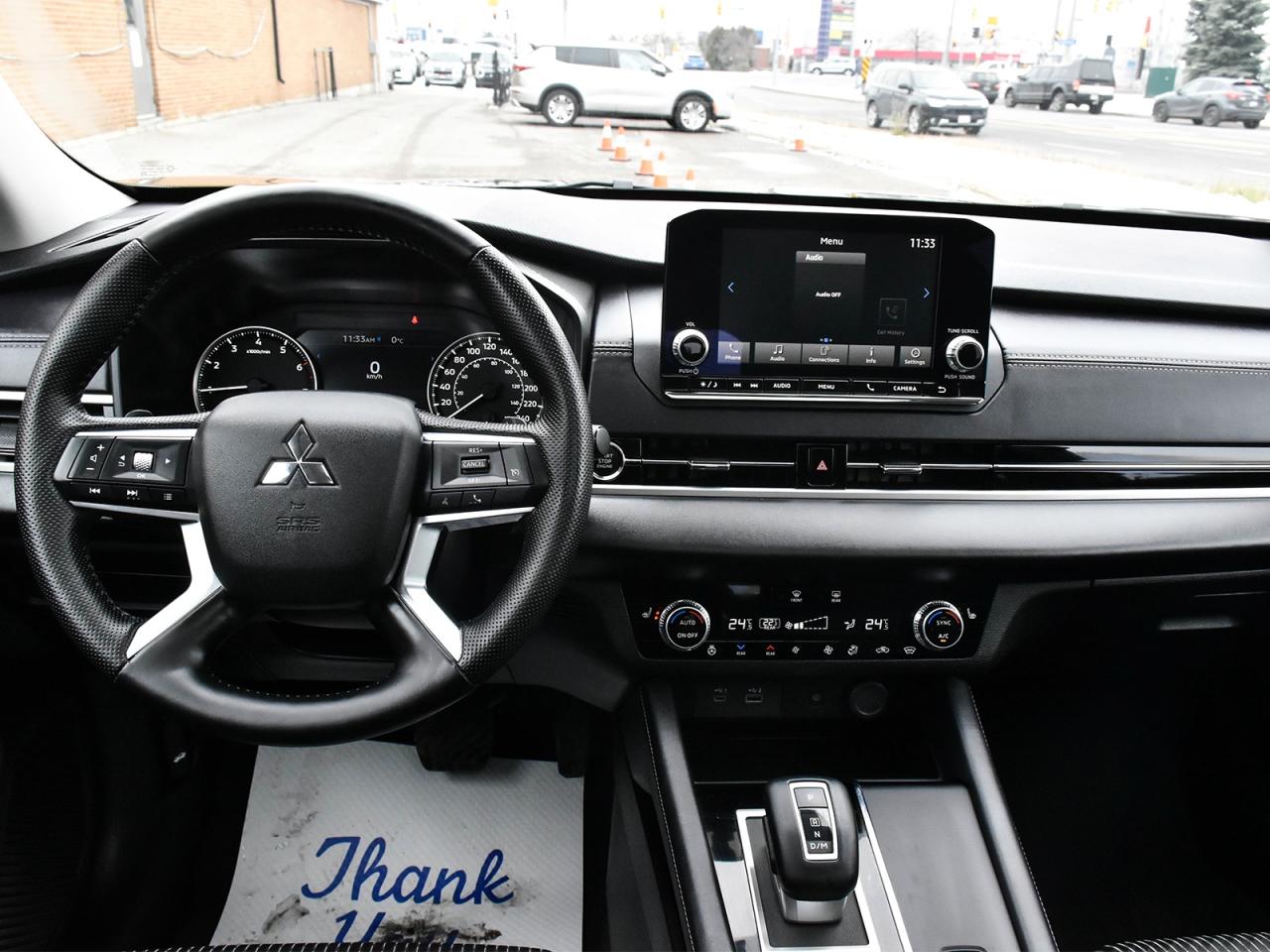 2024 Mitsubishi Outlander AWD Heated Seats Rear Camera Bluetooth Pano roof Photo