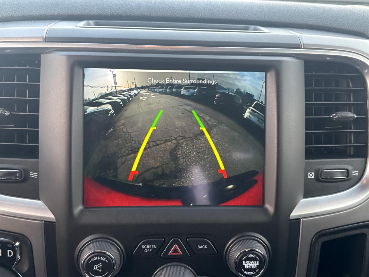 2022 RAM 1500 Classic NAV HEATED SEATS MINT! WE FINANCE ALL CREDIT! Photo