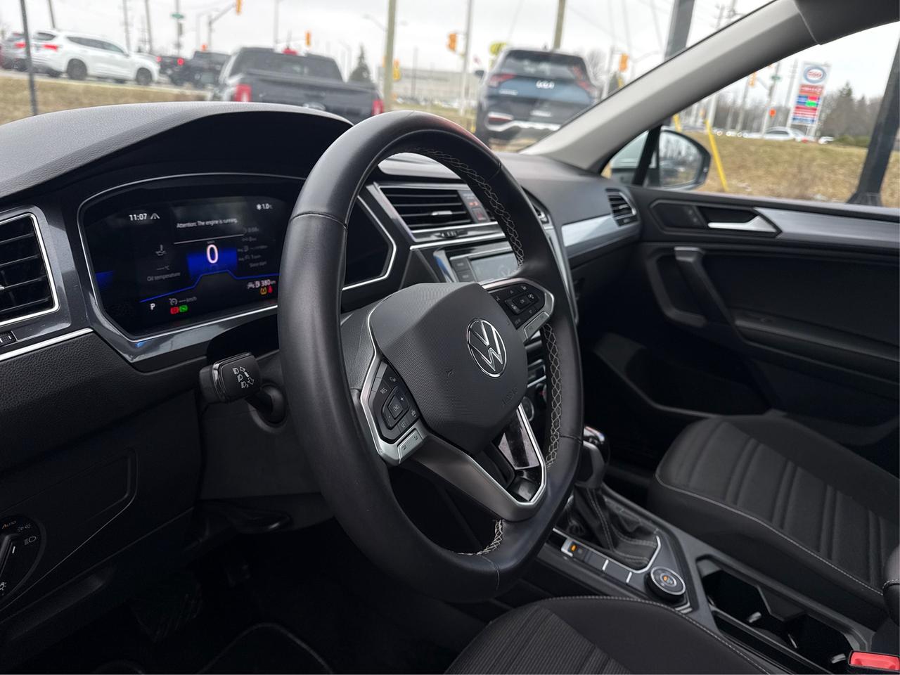 2024 Volkswagen Tiguan AWD HEATED SEATS MINT WE FINANCE ALL CREDIT! Photo