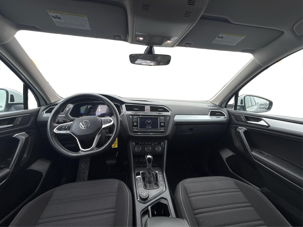 2024 Volkswagen Tiguan AWD HEATED SEATS MINT WE FINANCE ALL CREDIT! Photo