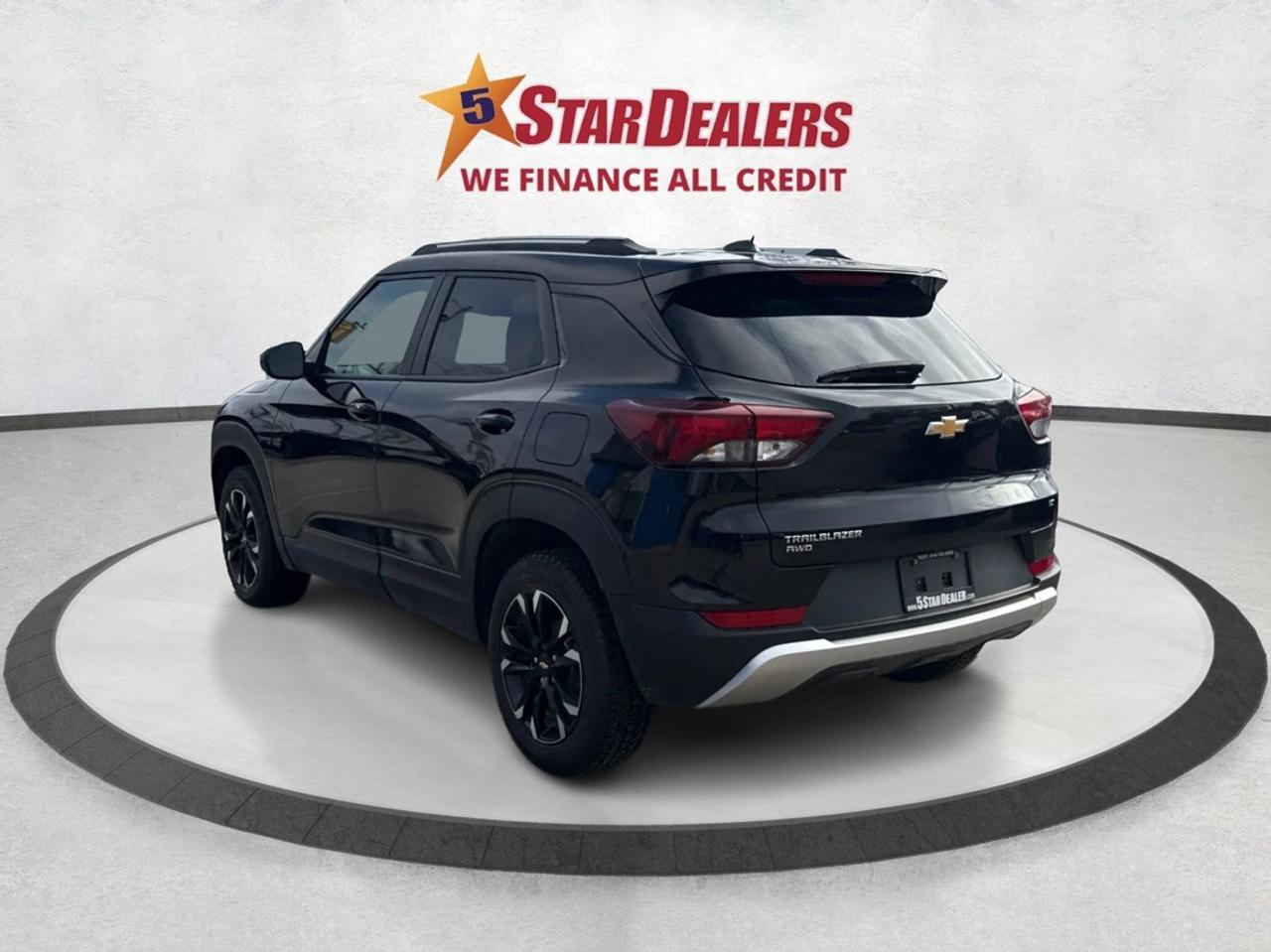 2023 Chevrolet TrailBlazer AWD LEATHER HEATED SEATS WE FINANCE ALL CREDIT! Photo