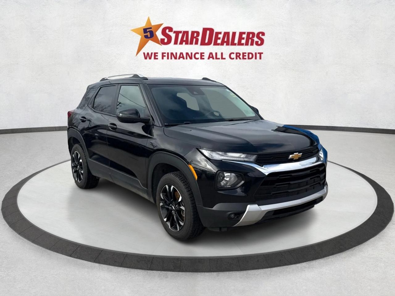 2023 Chevrolet TrailBlazer AWD LEATHER HEATED SEATS WE FINANCE ALL CREDIT! Photo