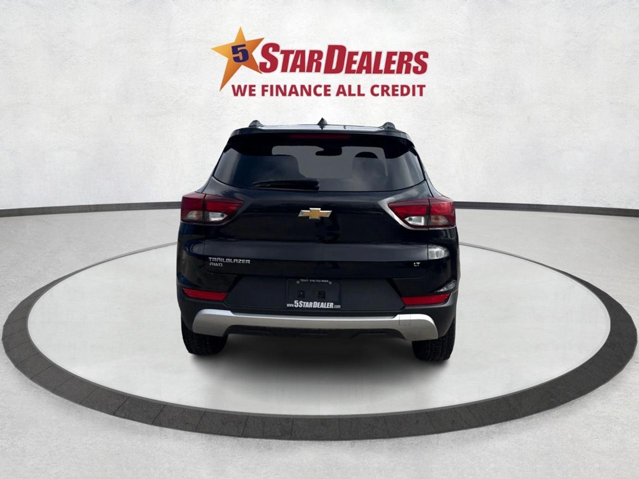 2023 Chevrolet TrailBlazer AWD LEATHER HEATED SEATS WE FINANCE ALL CREDIT! Photo