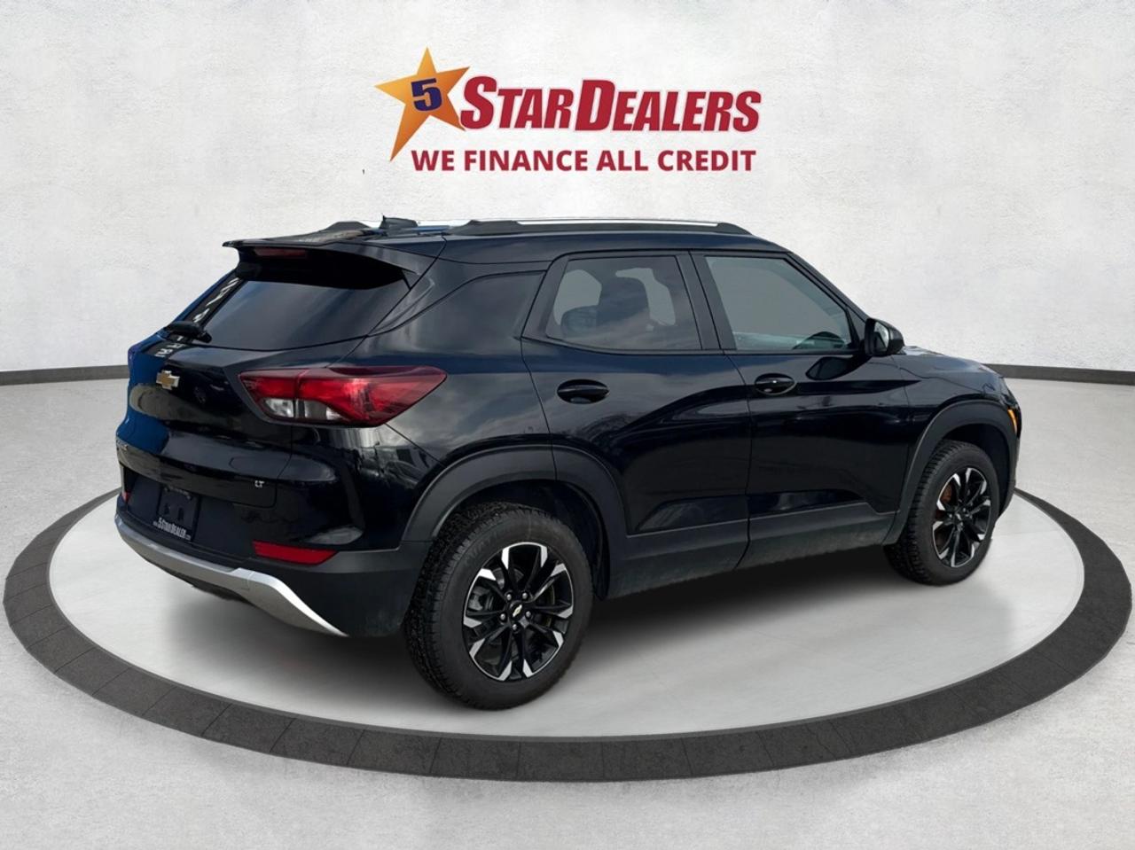 2023 Chevrolet TrailBlazer AWD LEATHER HEATED SEATS WE FINANCE ALL CREDIT! Photo