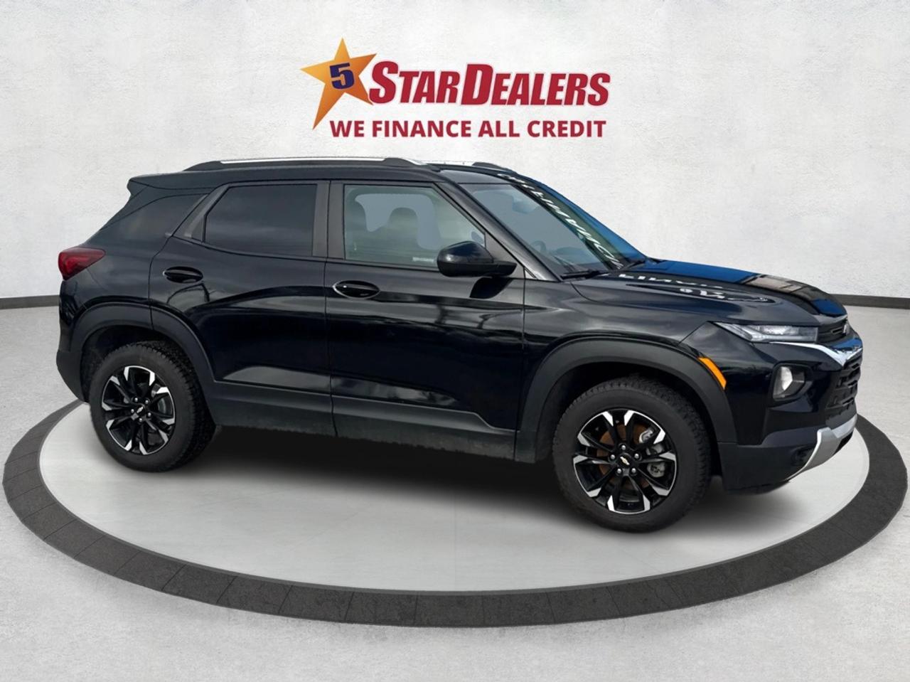 2023 Chevrolet TrailBlazer AWD LEATHER HEATED SEATS WE FINANCE ALL CREDIT! Photo