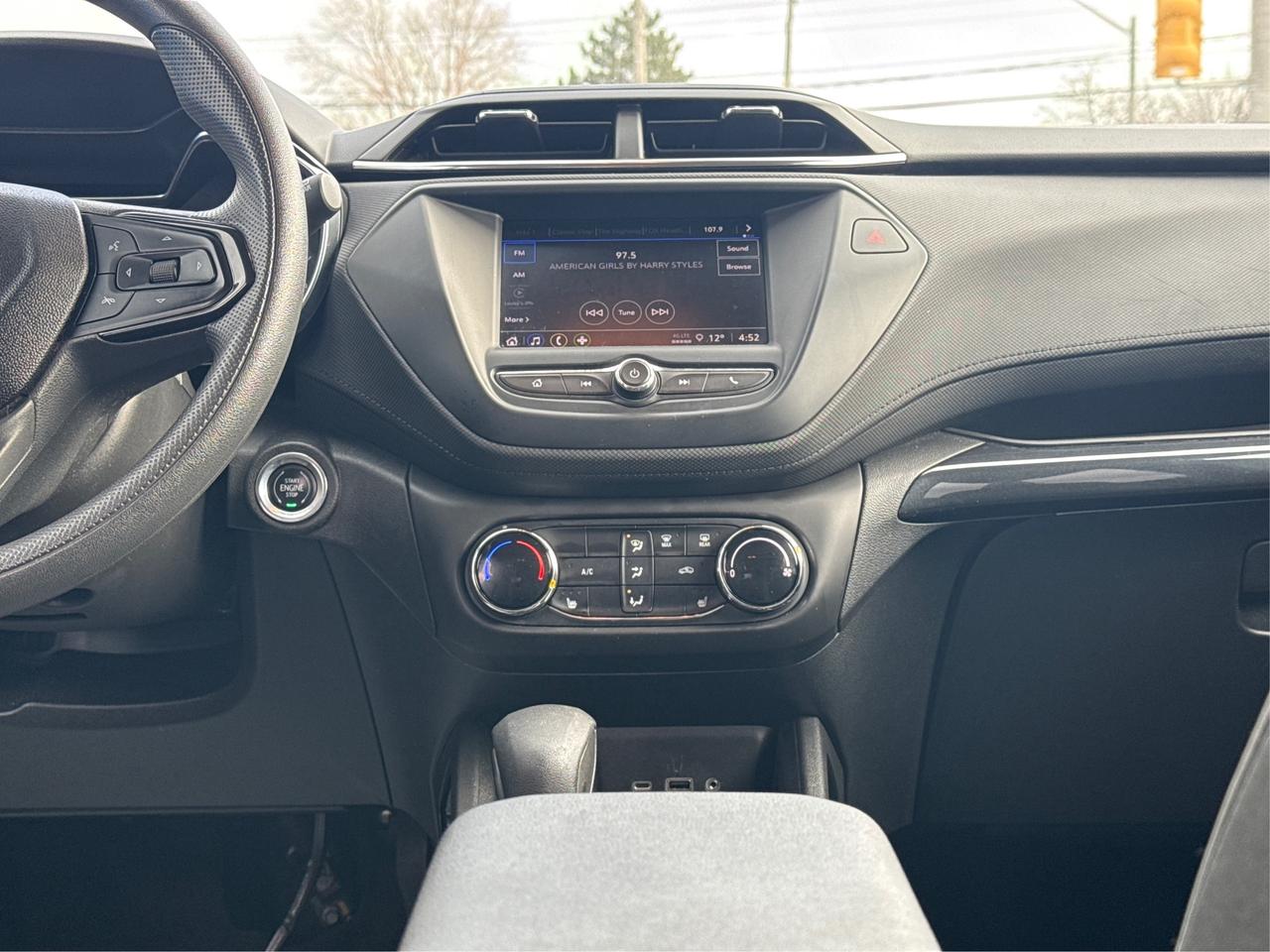 2023 Chevrolet TrailBlazer AWD LEATHER HEATED SEATS WE FINANCE ALL CREDIT! Photo