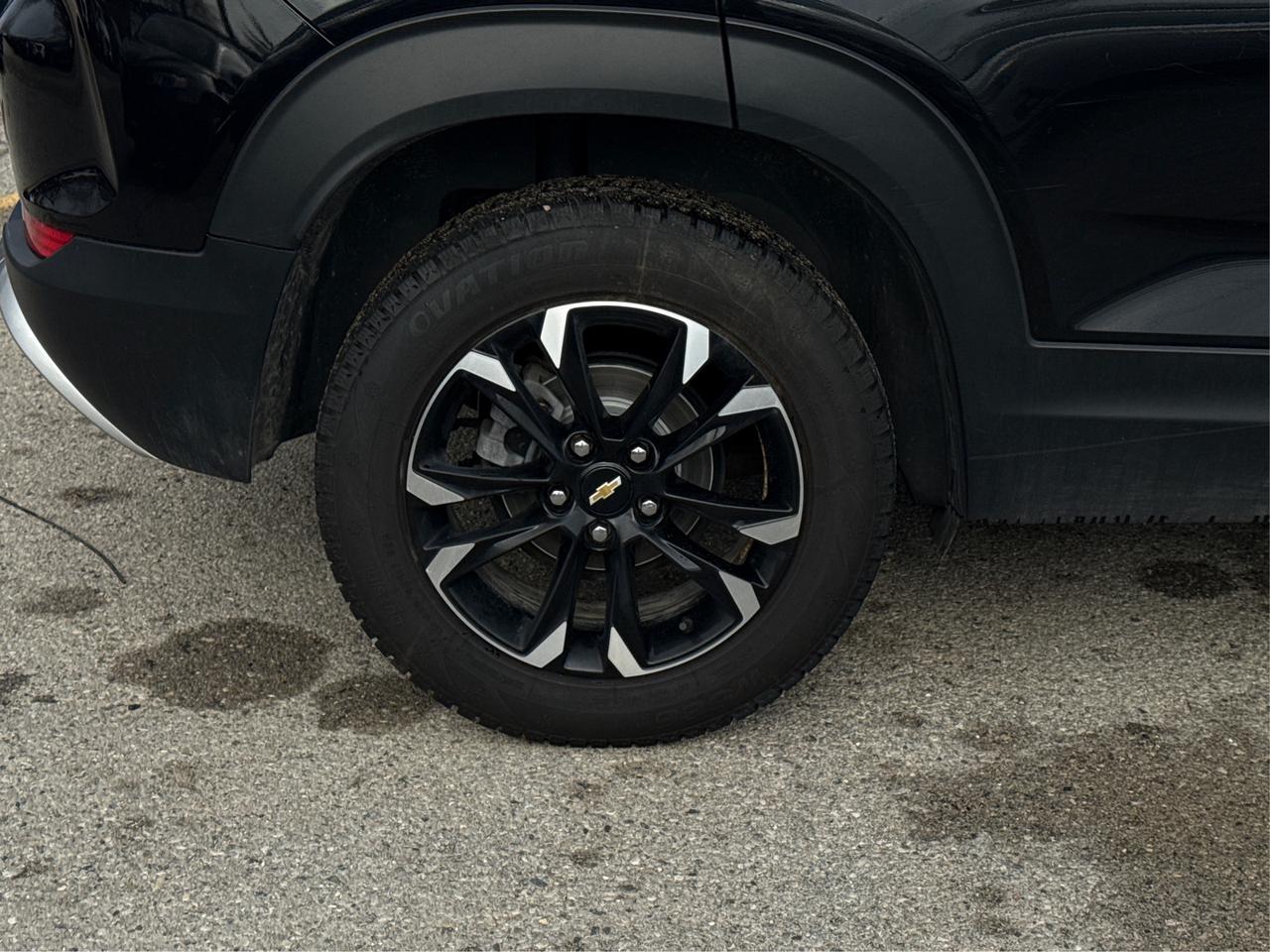 2023 Chevrolet TrailBlazer AWD LEATHER HEATED SEATS WE FINANCE ALL CREDIT! Photo