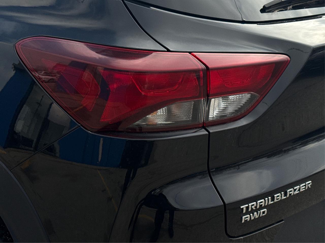 2023 Chevrolet TrailBlazer AWD LEATHER HEATED SEATS WE FINANCE ALL CREDIT! Photo