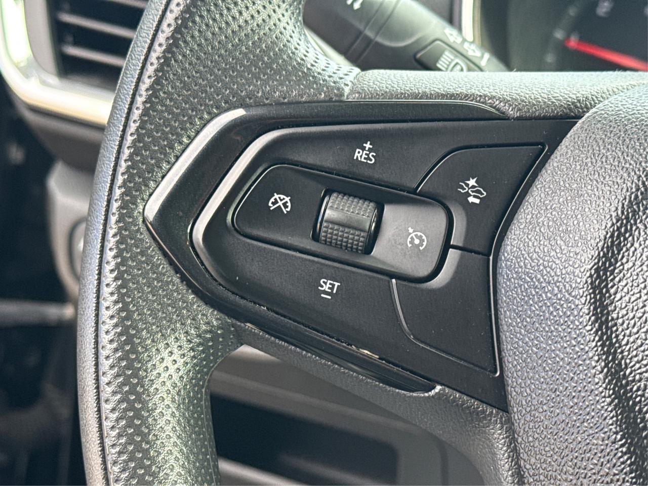 2023 Chevrolet TrailBlazer AWD LEATHER HEATED SEATS WE FINANCE ALL CREDIT! Photo