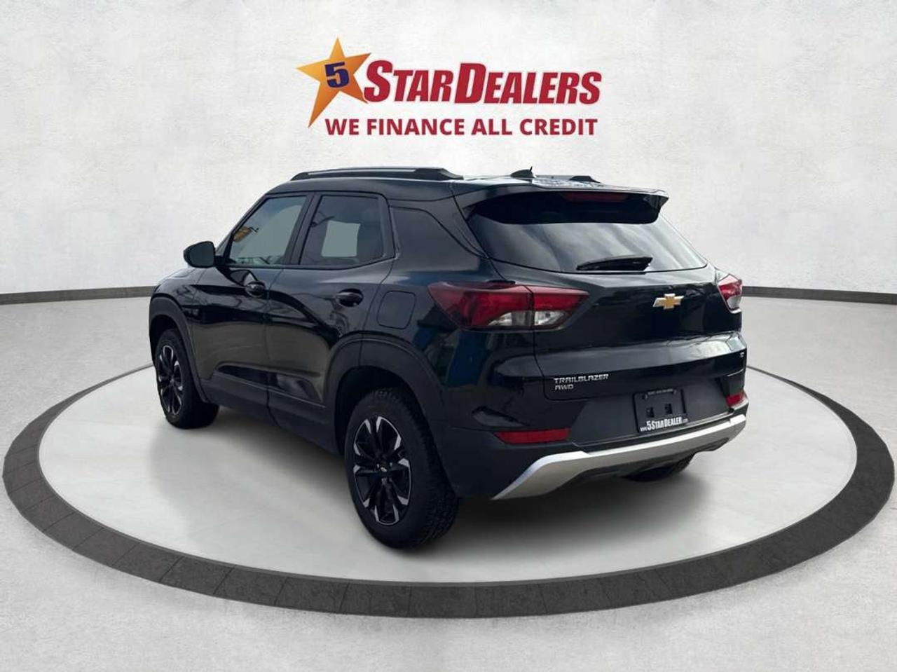 2023 Chevrolet TrailBlazer AWD LEATHER HEATED SEATS WE FINANCE ALL CREDIT! Photo