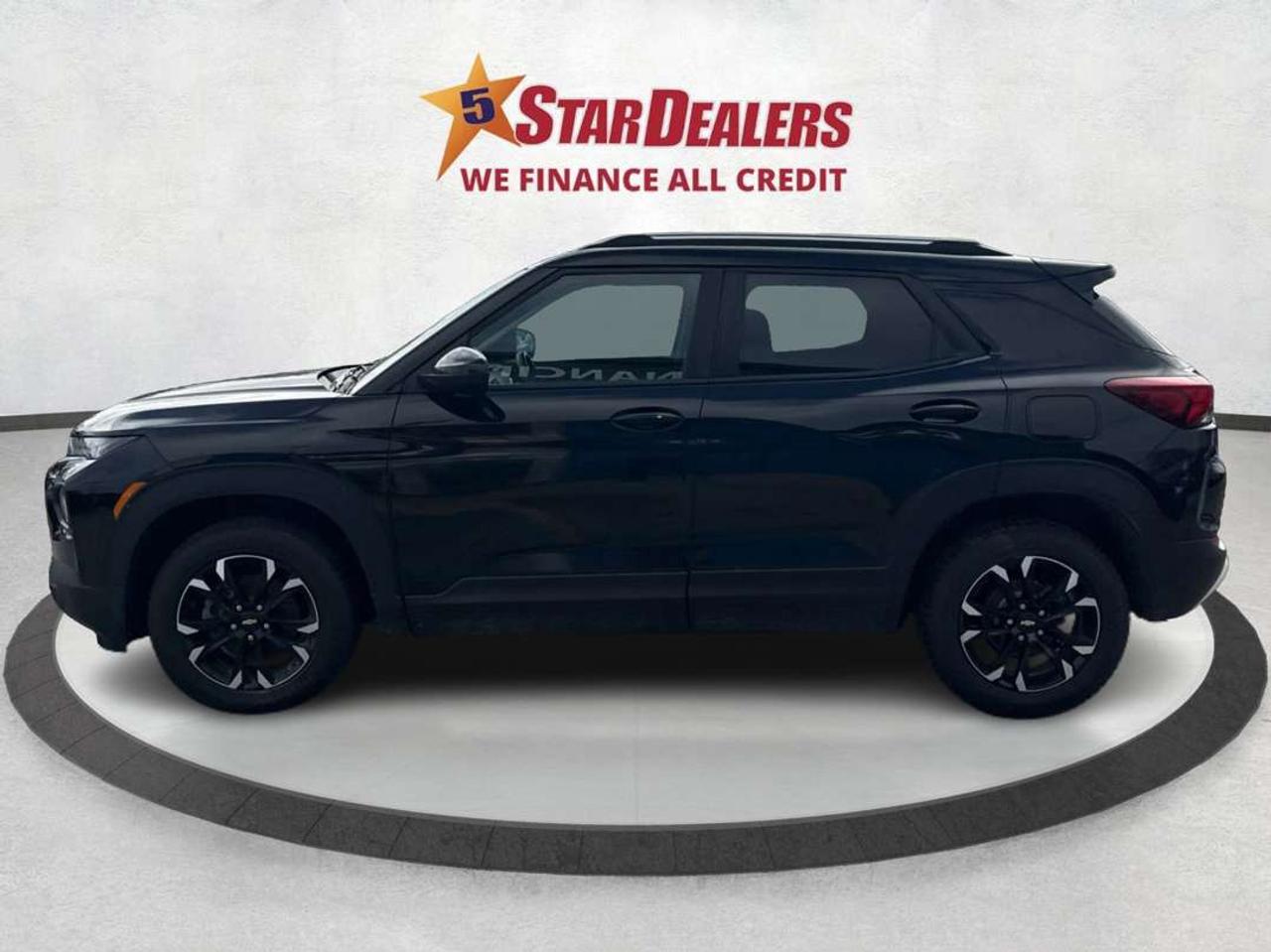 2023 Chevrolet TrailBlazer AWD LEATHER HEATED SEATS WE FINANCE ALL CREDIT! Photo