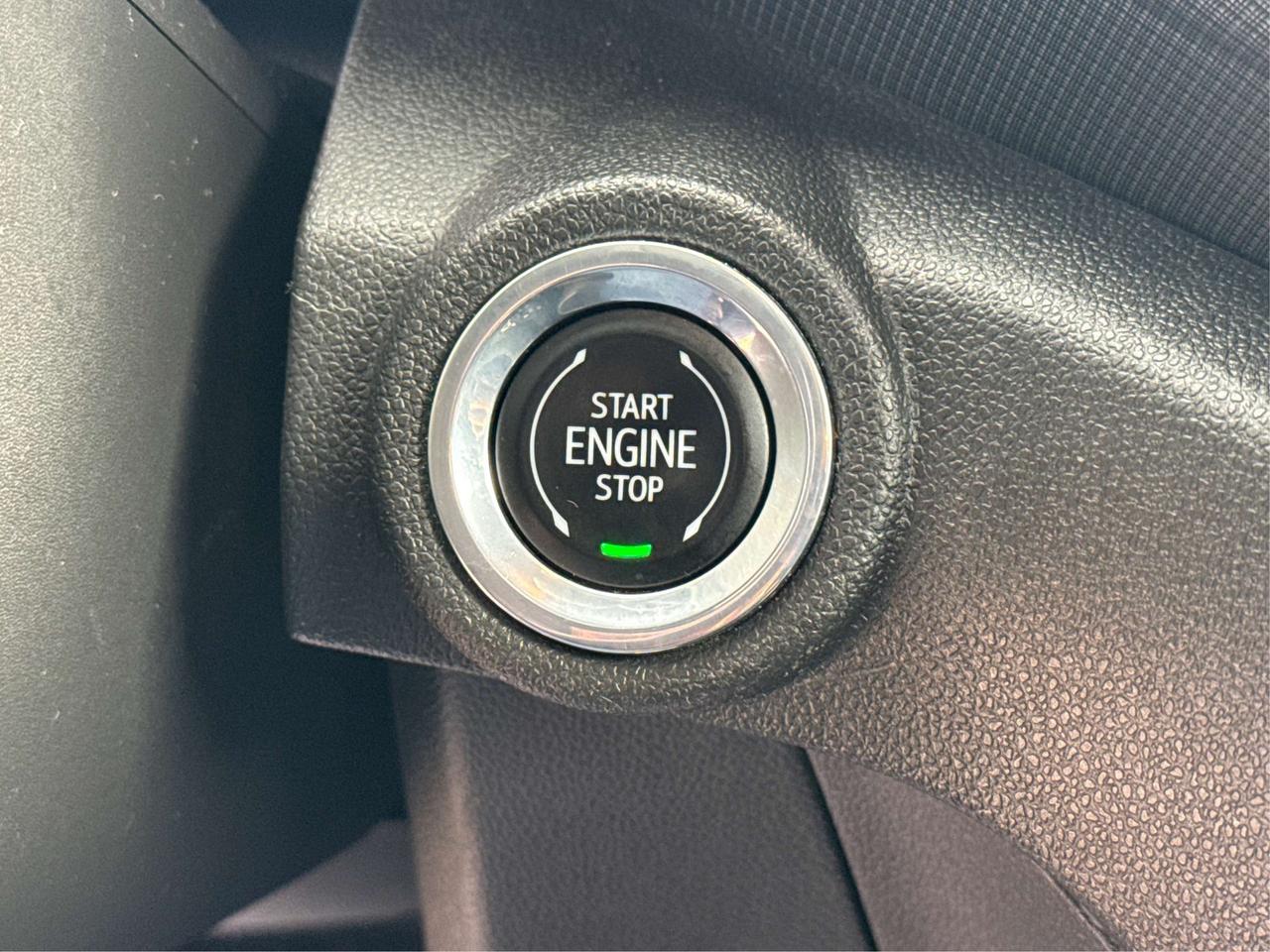 2023 Chevrolet TrailBlazer AWD LEATHER HEATED SEATS WE FINANCE ALL CREDIT! Photo