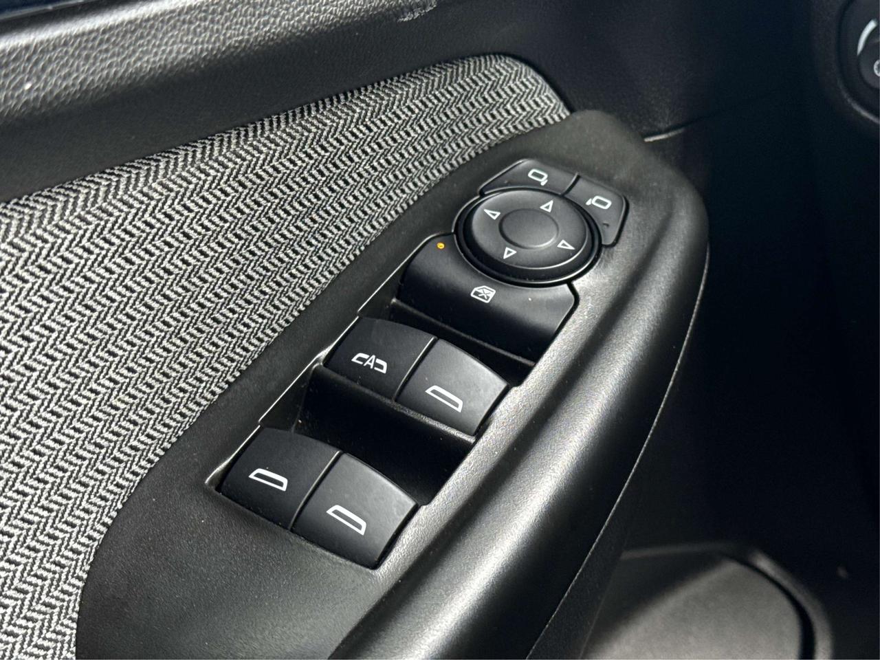 2023 Chevrolet TrailBlazer AWD LEATHER HEATED SEATS WE FINANCE ALL CREDIT! Photo